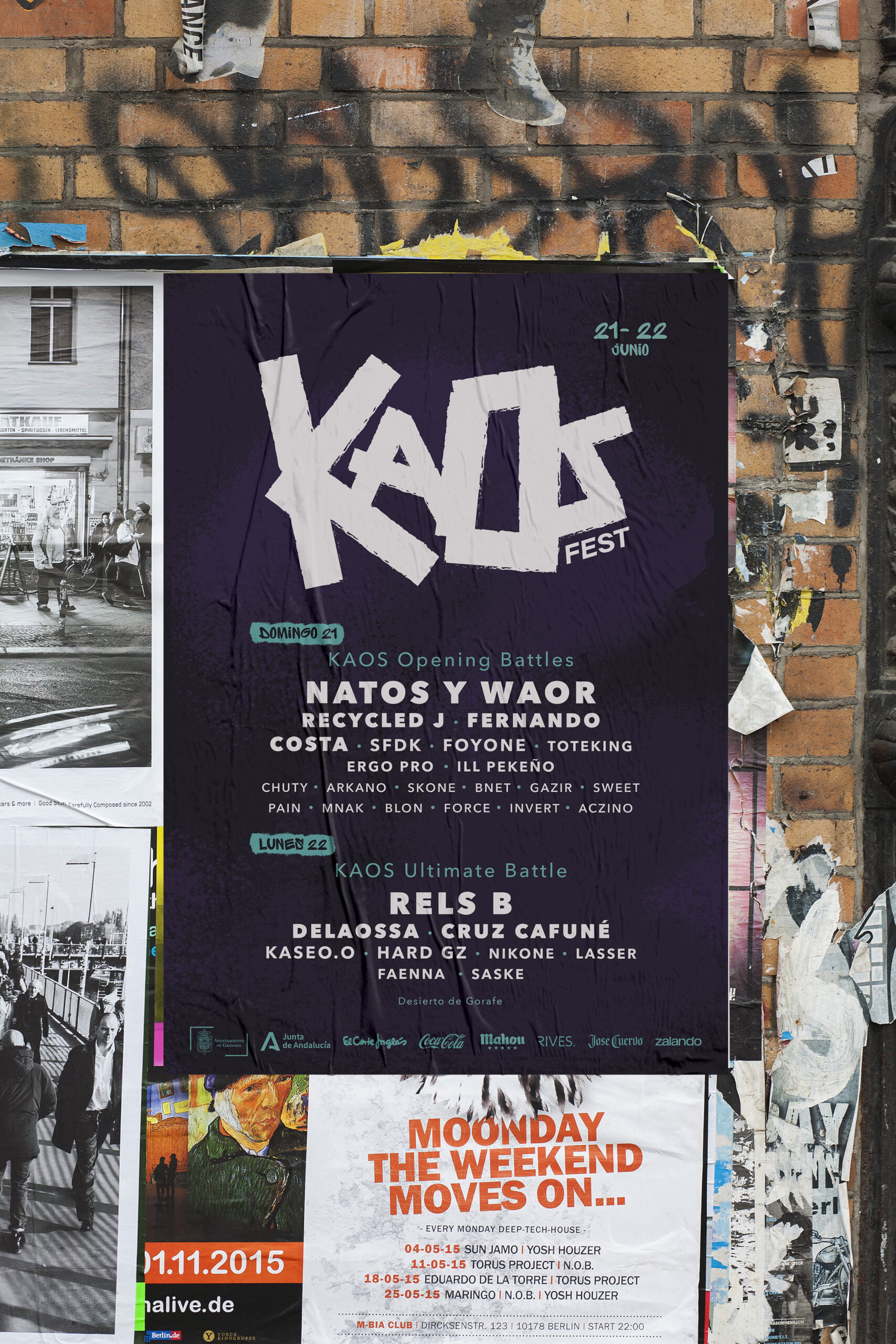 CartelVertical_PorDias_Mockup_Kaosfest